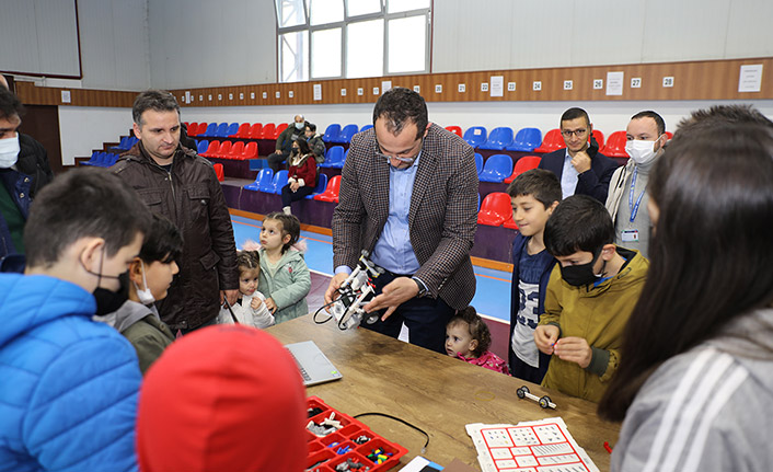 Akçaabat'ta Stem ve robotik atölyesi kursu yeniden başlıyor