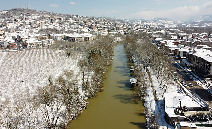 Kar manzaraları drone ile görüntülendi
