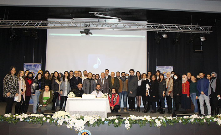 Avrasya Üniversitesi'nden Tıp Bayramı'nda ödül