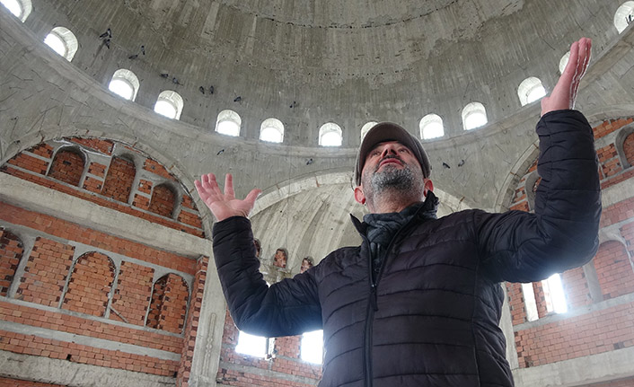 Trabzon'da 17 yıldır bitmeyen cami! Muhtar isyan etti