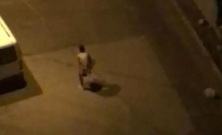 Adana'da çıplak vatandaşa meydan dayağı