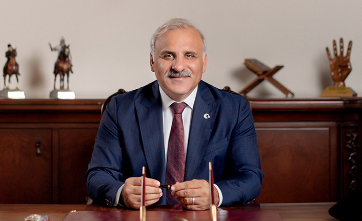 Zorluoğlu'ndan Berat Kandili mesajı