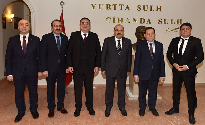 Trabzon heyeti Batum'da! İşbirliği fırsatları görüşüldü