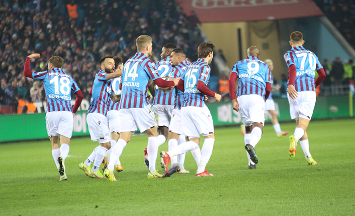 Trabzonspor’da 5 oyuncu kart sınırında