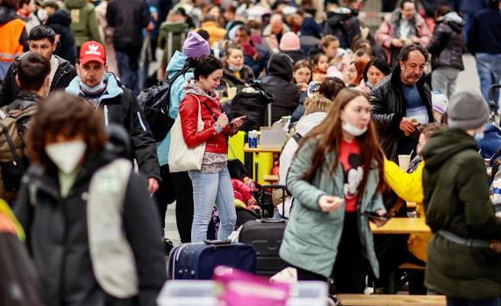 Savaşta insan tacirleri çocukları hedef aldı, genç kızlar tecavüze uğradı!