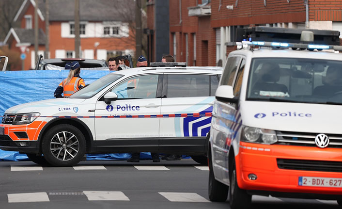 Belçika'da insanların arasına araç daldı! 6 ölü