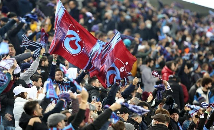 Trabzonspor maçı biletleri 10 dakikada tükendi! Beşiktaş maçı kapalı gişe