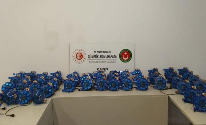 Sarp Sınırı'nda kaçak oyun makineleri yakalandı