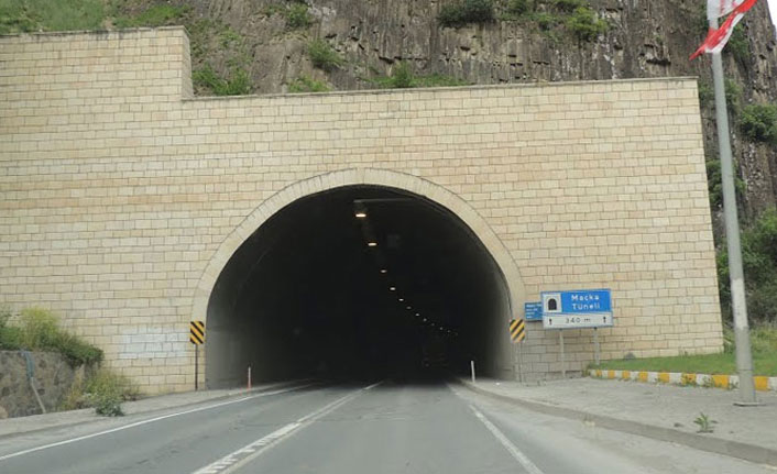 Trabzon'da Maçka Tüneli'nde çalışma