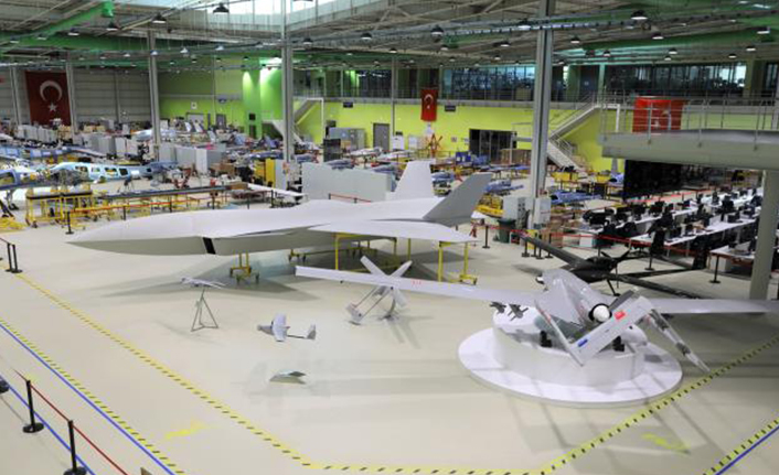 Selçuk Bayraktar'dan heyecanlandıran paylaşım! İnsansız Savaş Uçağı'nın son halini paylaştı