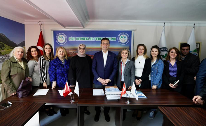 Rizelilerle buluşan İmamoğlu; “Yeterince kutuplaşıyoruz, derneklerimiz özgür olmalı” 06 Nisan 2022