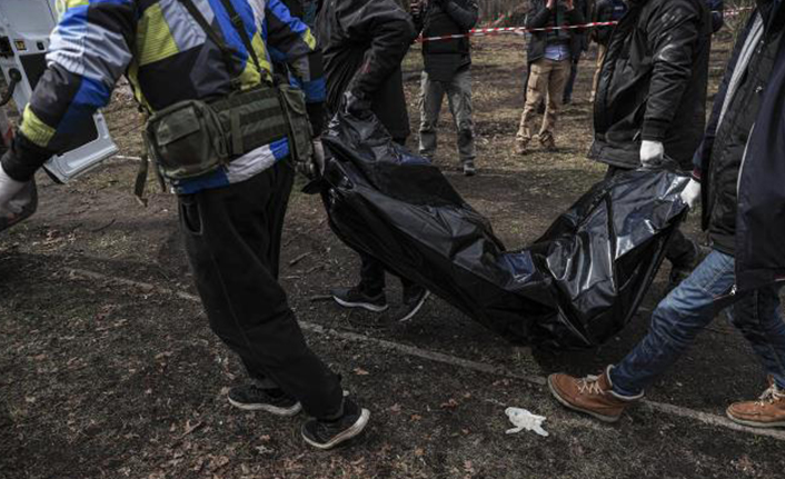 Zelenski Rusya'nın akılalmaz taktiğini ifşa etti: "Cesetleri topluyorlar"
