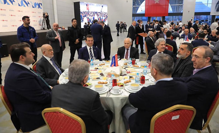 Karamollaoğlu ve İmamoğlu, Saadet Partisi iftarında buluştu