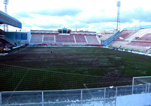 Avni Aker Stadı maça hazırlandı
