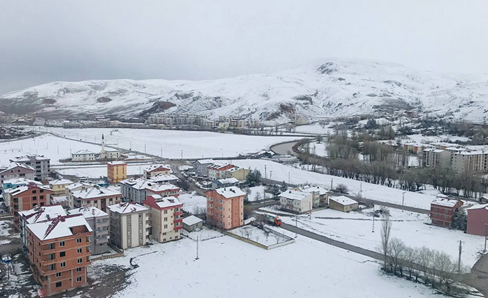 Bayburt'ta Nisan ayında kar sürprizi