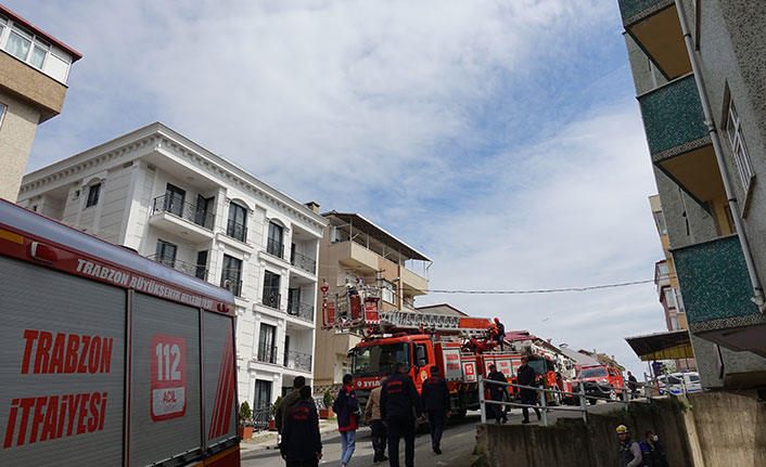 Trabzon'da 5 katlı binada yangın! 1 kişi dumandan etkilendi
