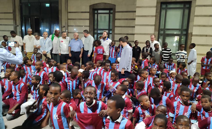 Hayrat Derneği'nden Somali'de iftar