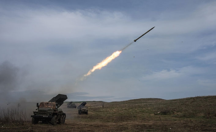 Zelenskiy: "Rusya Donbas için savaşa başladı diyebiliriz"