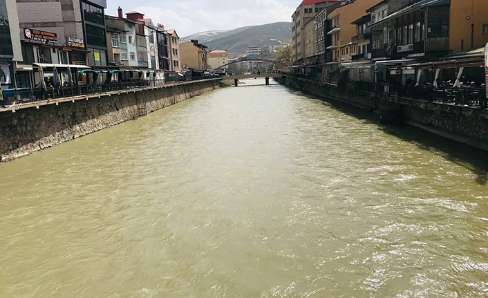 Çoruh nehrinin debisi arttı