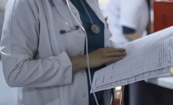 Doktorlarla ilgili yeni gelişme! Bakan Koca duyurdu