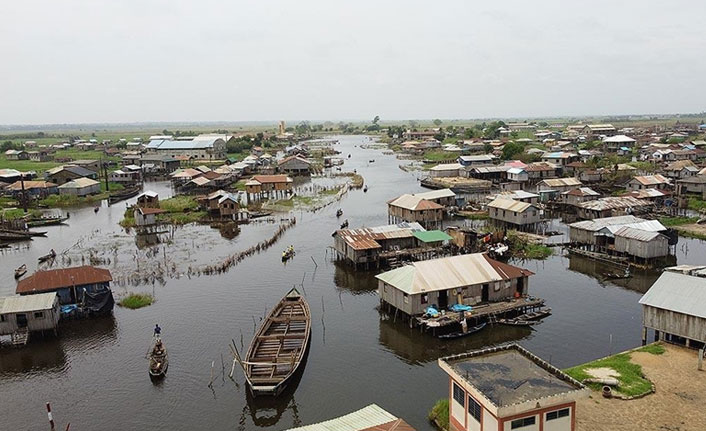 Afrika'da kölelikten kaçanların su üstünde kurduğu köy: Ganvie