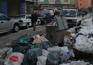 Rize'de temizlik işçileri grevde