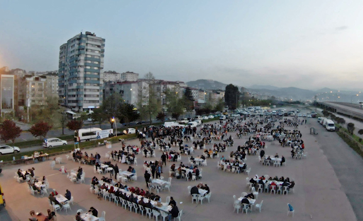 DEVA Partisi'nden Trabzon'da toplu iftar programı