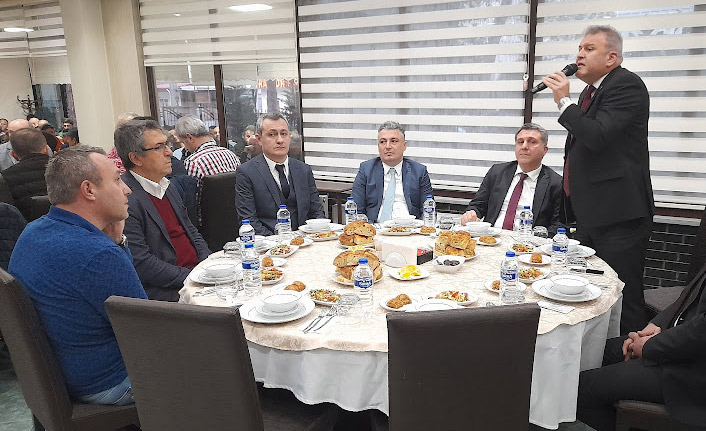 Karayolları çalışanları iftarda buluştu