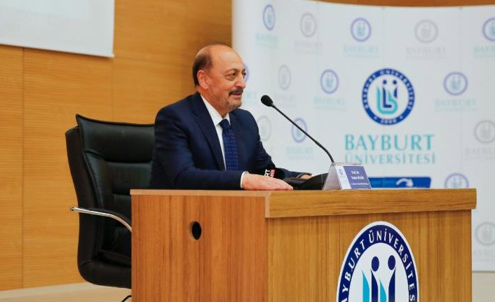 Bakan Bilgin, Bayburt'ta öğrencilerle buluştu