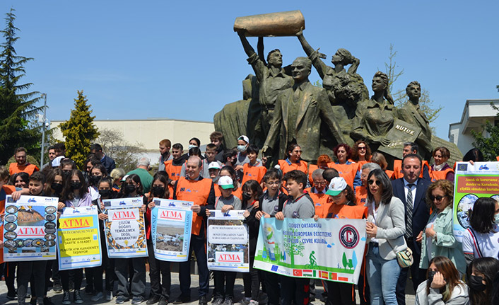 Trabzon'da "Karadeniz çöple dolmasın" farkındalık etkinliği