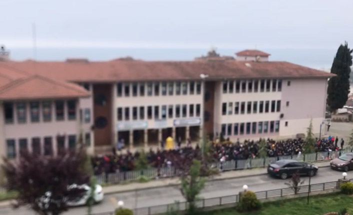 Bedri Rahmi İlköğretim Okulunda öğrencilerin forma sevinci!