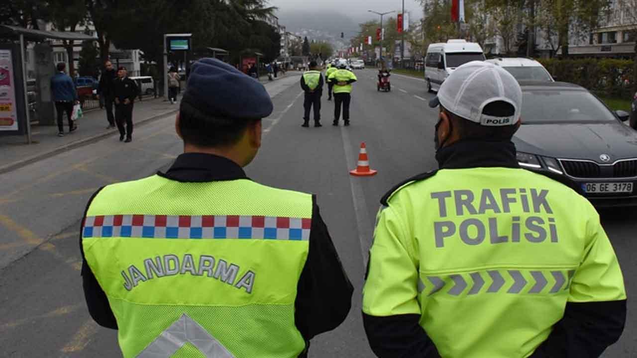 Bayramda polis ve jandarma bir arada! 110 bin ekip ve 210 bin emniyet personeli