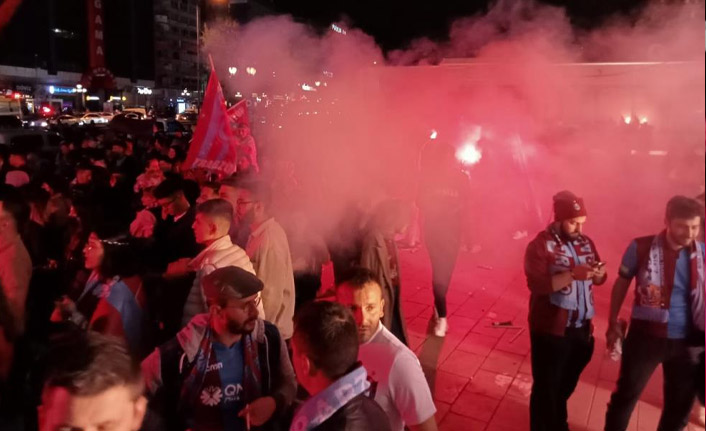 Trabzonspor'un şampiyonluğu Ankara'da coşkuyla kutlandı
