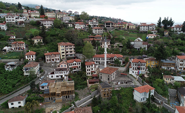 Akçaabat'taki tarihi Orta Mahalle gezginlerin rotasında
