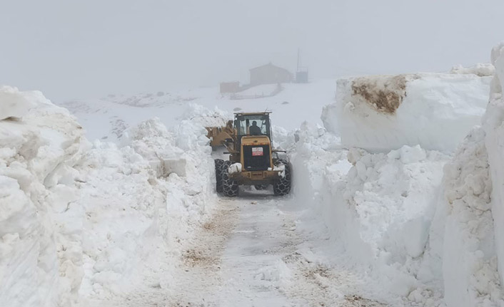 Rize’de Mayıs ayında karla mücadele