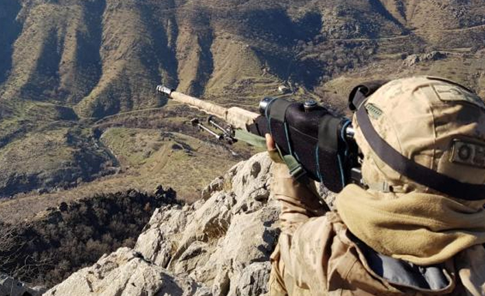 12 PKK/YPG’li terörist etkisiz hâle getirildi