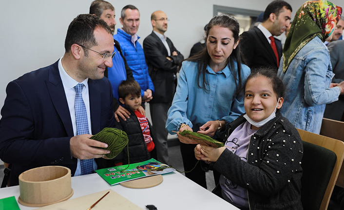 Akçaabat'ta özel bireyler için eğitim merkezi açıldı