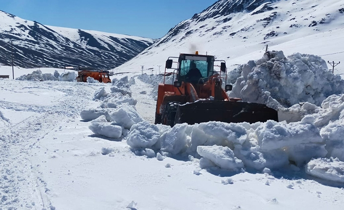 Ovit Dağı Geçidi'nin 6 aydır kapalı olan kısmı açılıyor