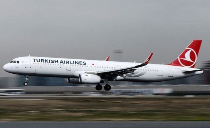 Yolcu rahatsızlandı uçak acil iniş yaptı