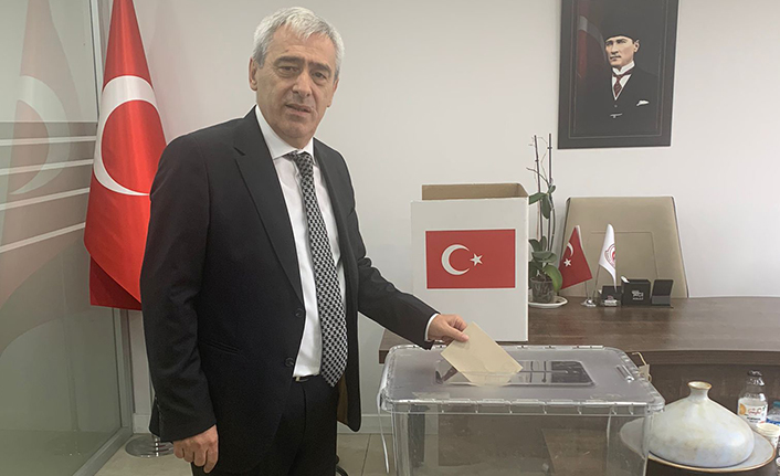 Trabzon Tabip Odası’nda seçim heyecanı! Kibar Yaşar Güven yeniden başkan