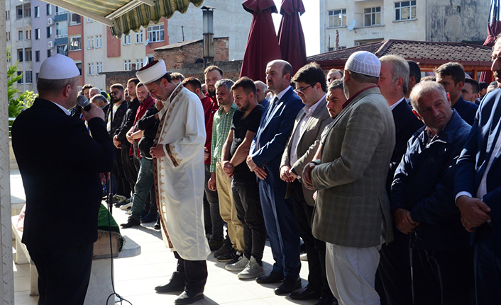Minik Minel Naz hayata tutunamadı! Gözyaşları sel oldu