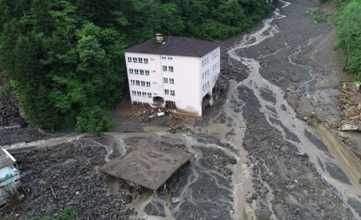 Trabzon'da selde yıkılan okul yeniden yapılıyor