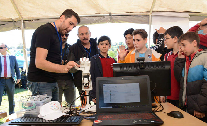 Trabzon'da bilim teknoloji ve kültür şenliği başladı