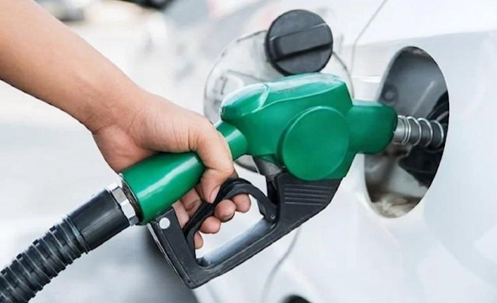 Benzin ve motorine yine zam geliyor