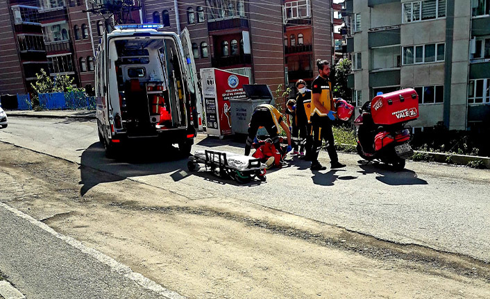Trabzon'da kaza yapan kurye korkuttu! Bozuk yolun kurbanı oldu
