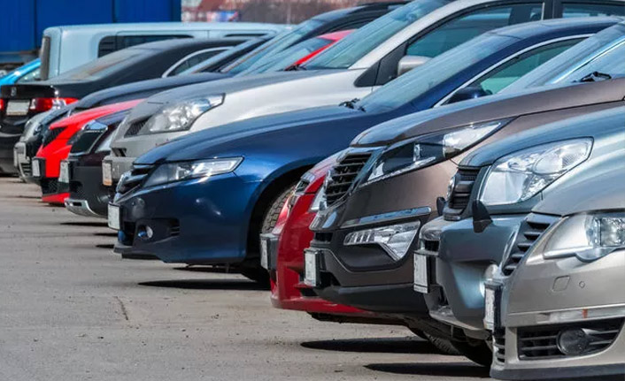 Araba almak isteyenler dikkat! Yine zam geldi