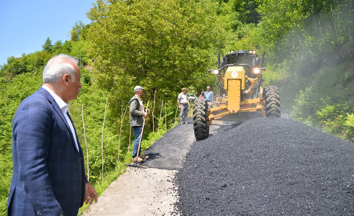 Zorluoğlu'ndan üst yapı çalışmalarına yakından takip