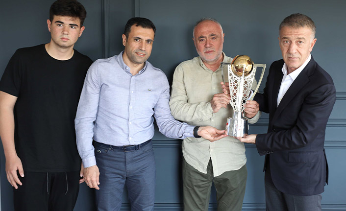 Trabzonspor Başkanı Ahmet Ağaoğlu'ndan Ahmet Çalık'ın ailesine ziyaret