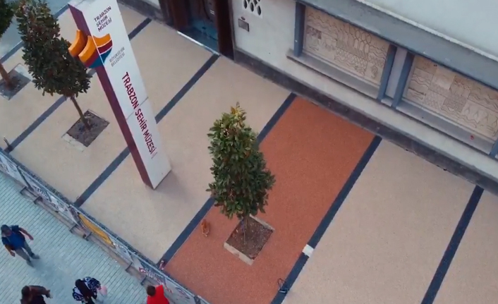 Trabzon'da Maraş Caddesi'ne serilen malzeme gündem oldu! İstanbul'da mahkemelik