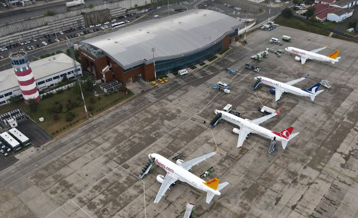 Trabzon uçuşlarında iptaller yaşanıyor